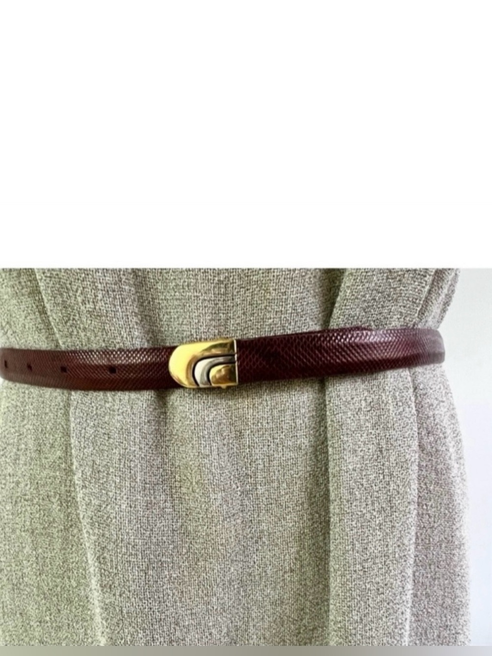 🇨🇦 Vintage Burgundy Reptile Leather Skinny Belt • Gold Buckle • Like new